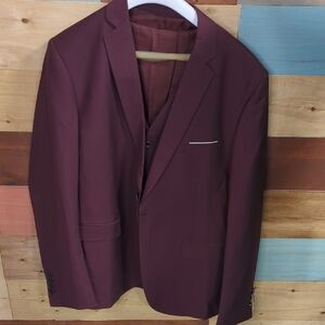 Men's Burgundy Suit